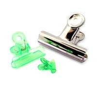 Прищіпка 4T Фотографія