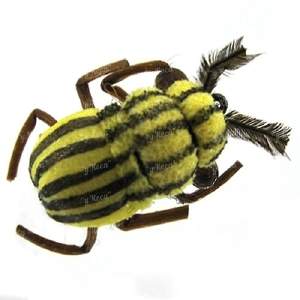 Сухая мушка Beetle Potato Yellow фотография
