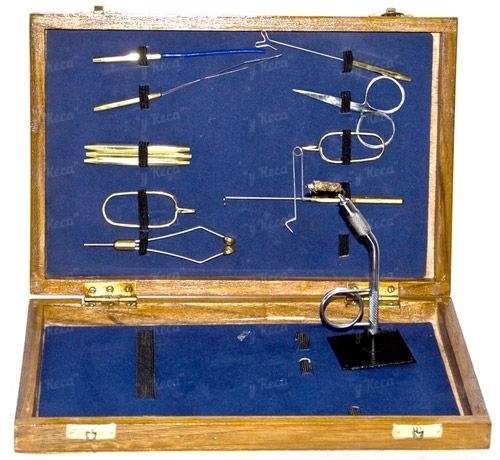 Набор инструментов в дер кор Stream Side Tools Kit 3421 фотография