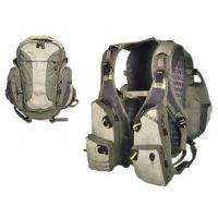 Жилет Golden Catch спиннингиста с рюкзаком бежевый фотография