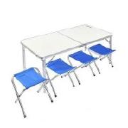 стол со стульями Фотографія